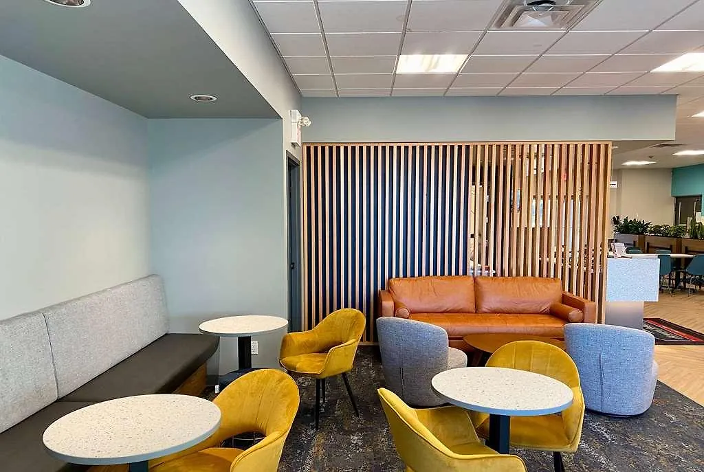 Hotel Howard Johnson By Wyndham Winnipeg West