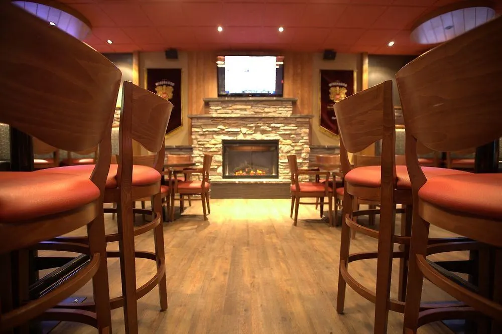 *** Hotel Howard Johnson By Wyndham Winnipeg West Canada
