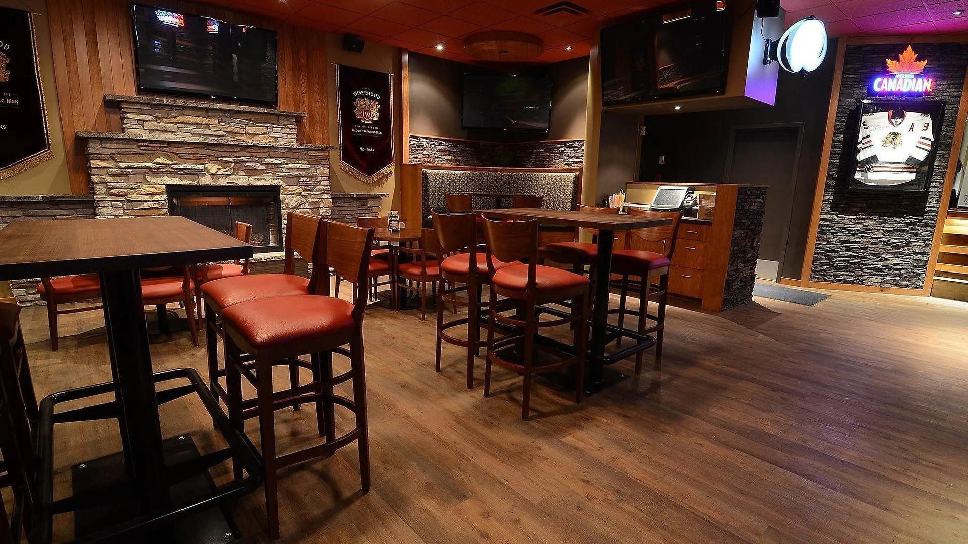 *** Hotel Howard Johnson By Wyndham Winnipeg West Canada